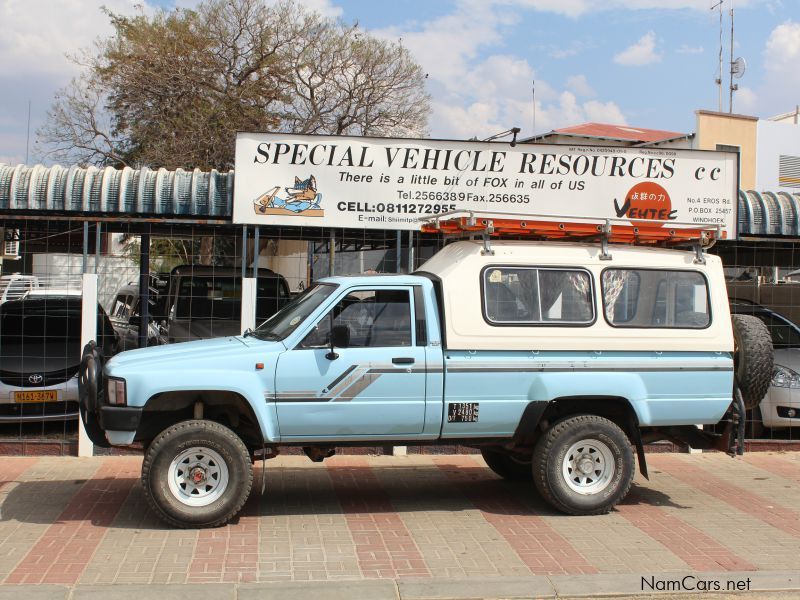 Toyota HILUX 2.2  RAIDER  4X4 4 Y in Namibia