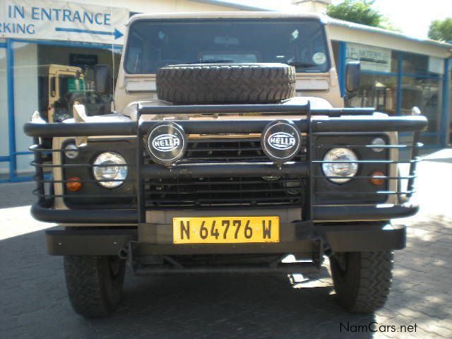 Land Rover DEFENDER 110 3.5 V8 in Namibia