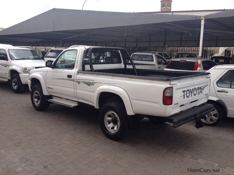 Toyota HILUX 2700I in Namibia