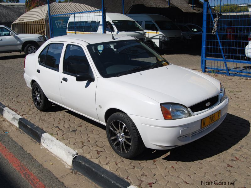 Ford Ikon 1.3 Ambient in Namibia