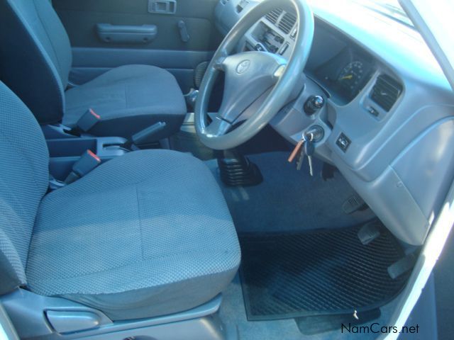 Toyota Condor 2.4i 4x2 Seven Seater in Namibia