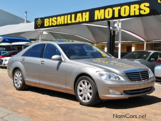 Mercedes-Benz S550 in Namibia