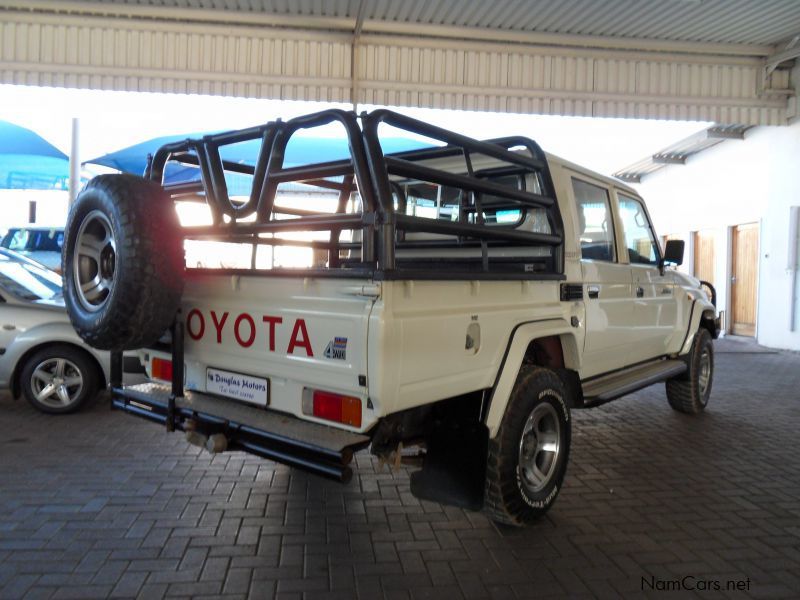Toyota Land Cruiser 4.5 EFi D/Cab LWB in Namibia
