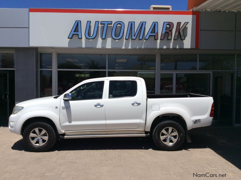 Toyota Hilux 4.0v6 A/T 4X4 in Namibia