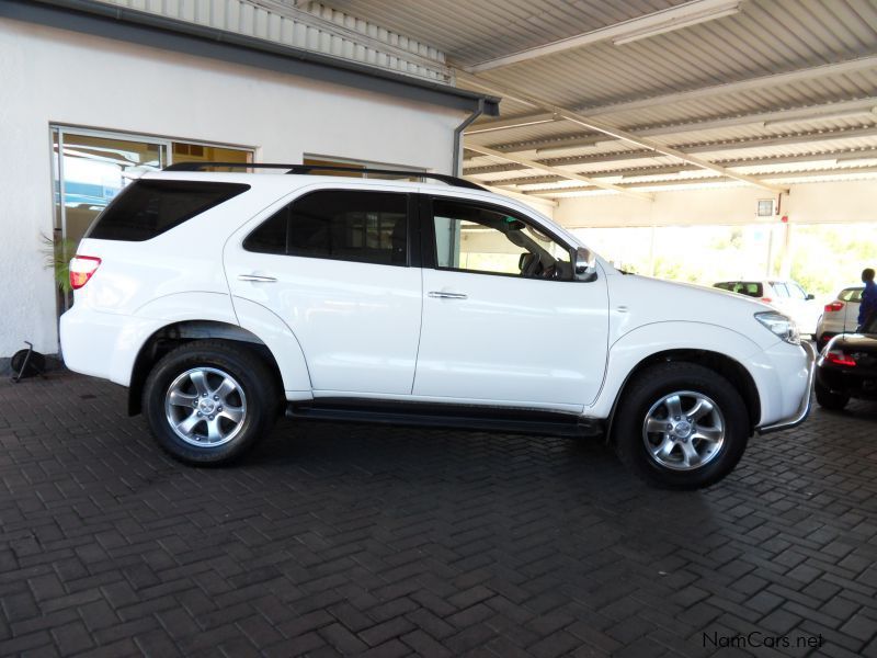Toyota Fortuner 4.0V6 4x4 A/T in Namibia
