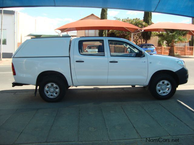 Toyota Hilux 2.5 D4d 4x4 D/Cab SRX in Namibia