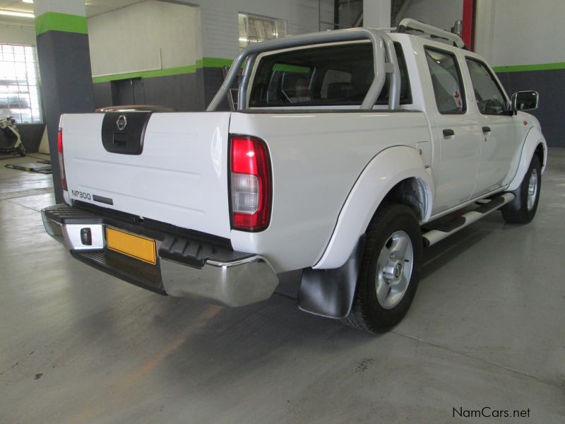 Nissan NP300 2.5TDi 4x4 in Namibia