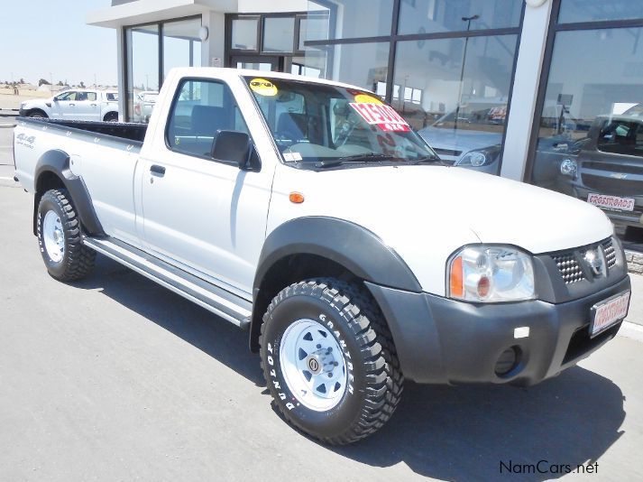 nissan np300 2.4 s/c 4x4in namibia