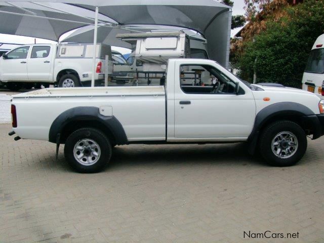 Nissan NP300 2.5  4X4 in Namibia