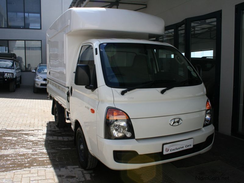 Hyundai H100 2.6 dropside & Canopy in Namibia