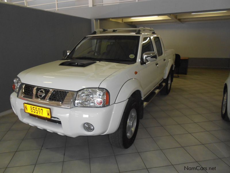 Nissan NP300 2.5 TDi D/cab 4x4 in Namibia