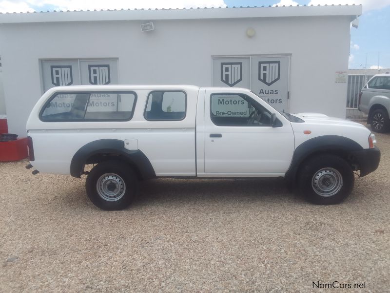 Nissan Hardbody NP 300 2.5 S/CAB 4x4 in Namibia