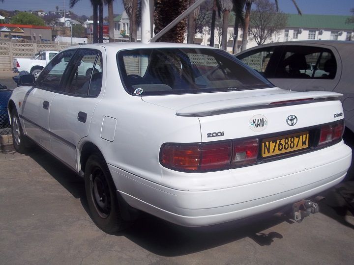Toyota camry 200