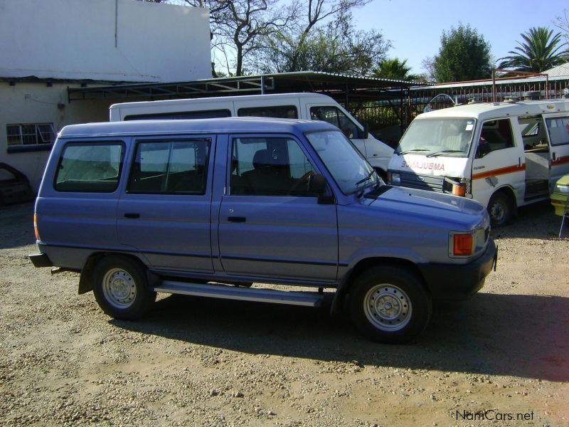 Used Toyota VENTURE 2200 GLE 6+4 1999 VENTURE 2200 GLE 6+4 for sale