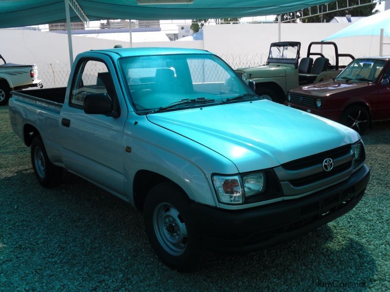 Used Toyota Hilux 2L Single cab 2004 Hilux 2L Single cab for sale Used Toyota Hilux 2L Single cab 2004 Hilux 2L Single cab for sale