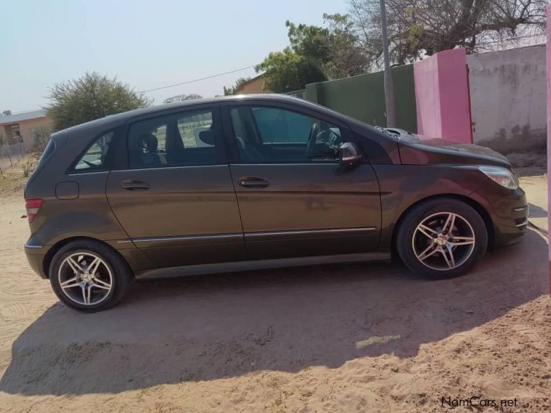 Mercedes-Benz B200 en Namibia