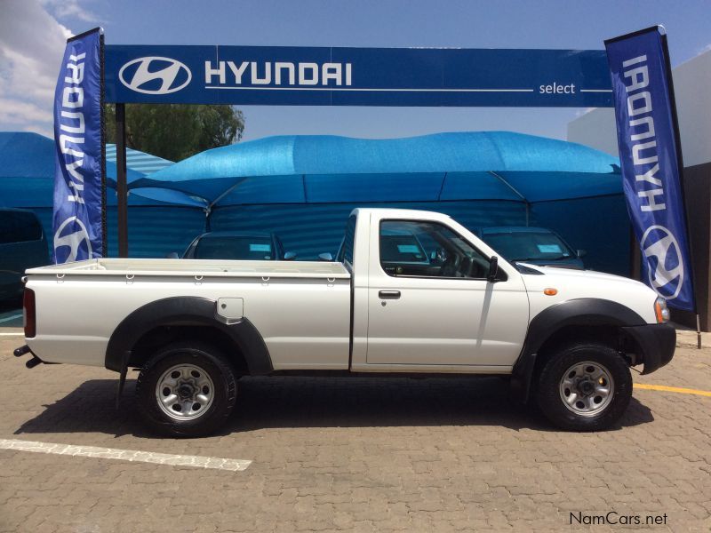 Used Nissan NP300 2.5 Diesel S/C 4X4 | 2013 NP300 2.5 ...