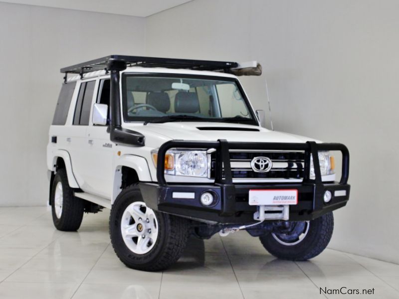 Used Toyota Land Cruiser LX V8