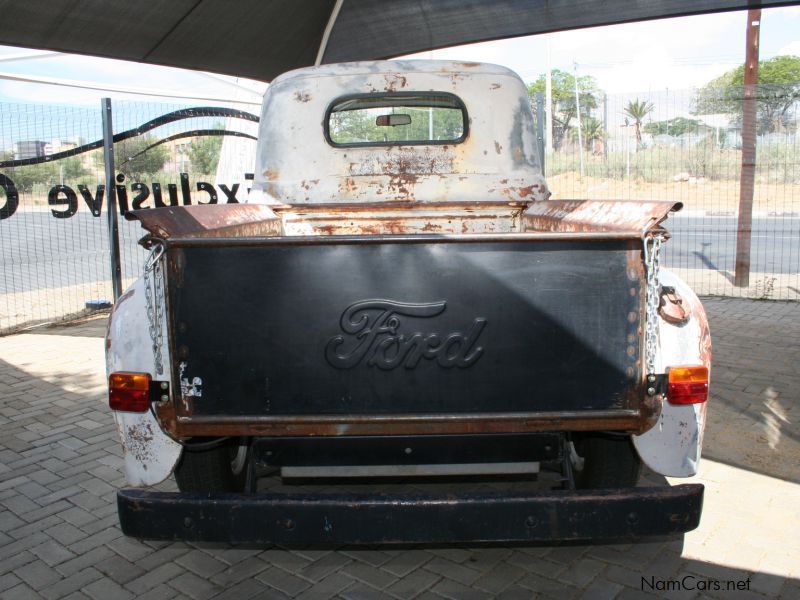 Ford F1 3.9 L V8 Flathead in Namibia