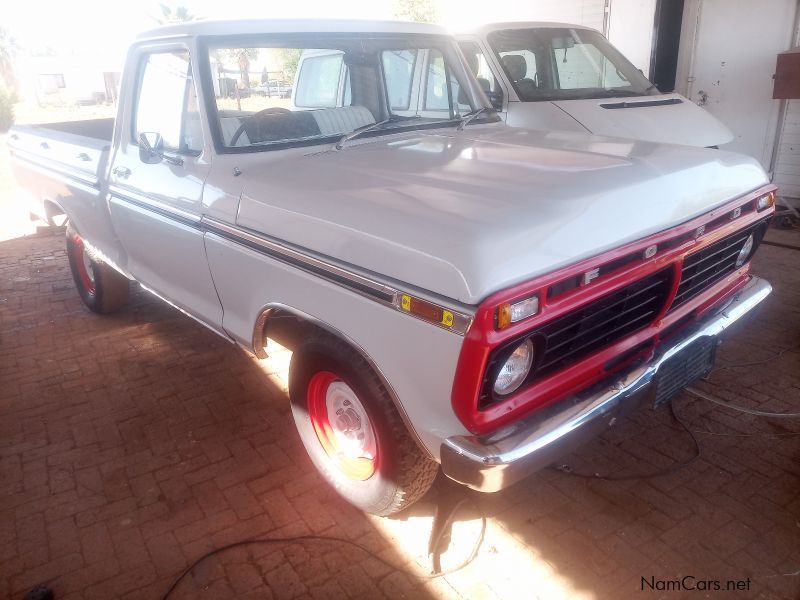 Ford F100 in Namibia