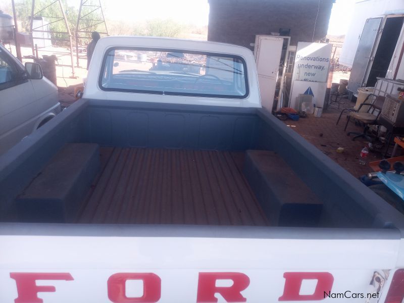 Ford F100 in Namibia
