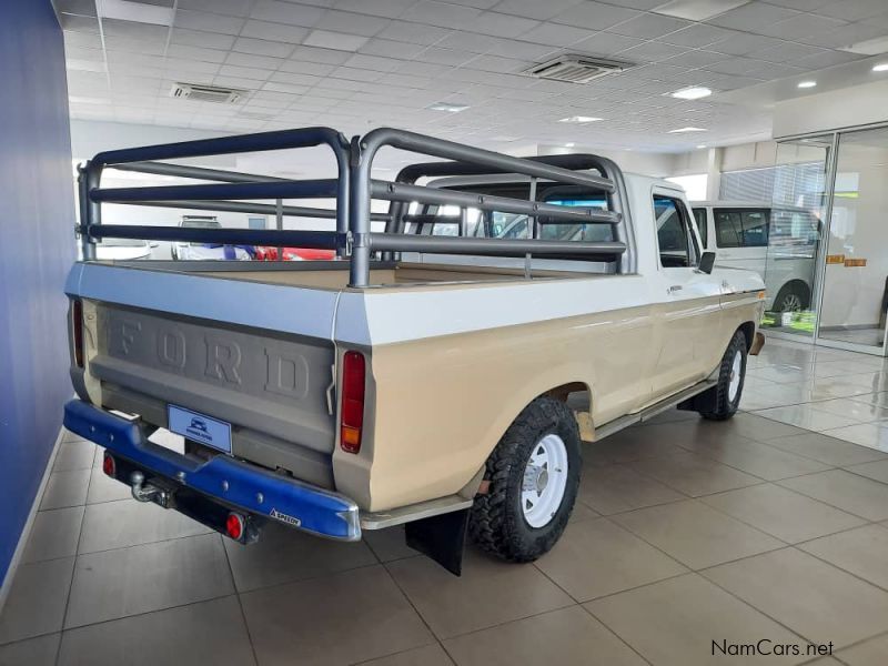 Ford F100 Custom in Namibia
