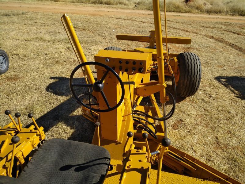 MBU MBU G 4 GRADER in Namibia