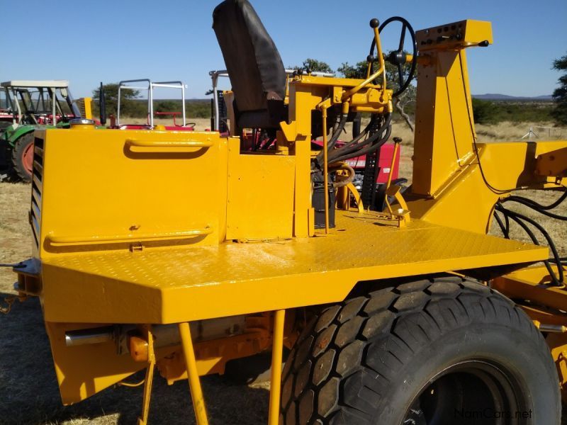 MBU MBU G 4 GRADER in Namibia