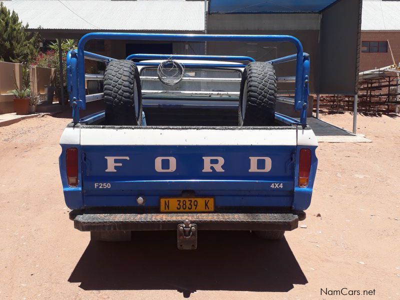 Ford F250 4x4 in Namibia