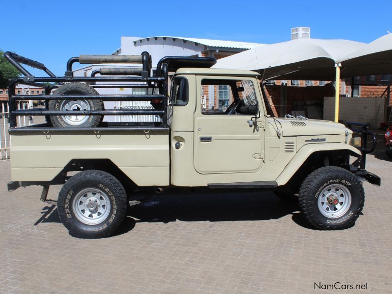 Toyota Land Cruiser FJ45 in Namibia