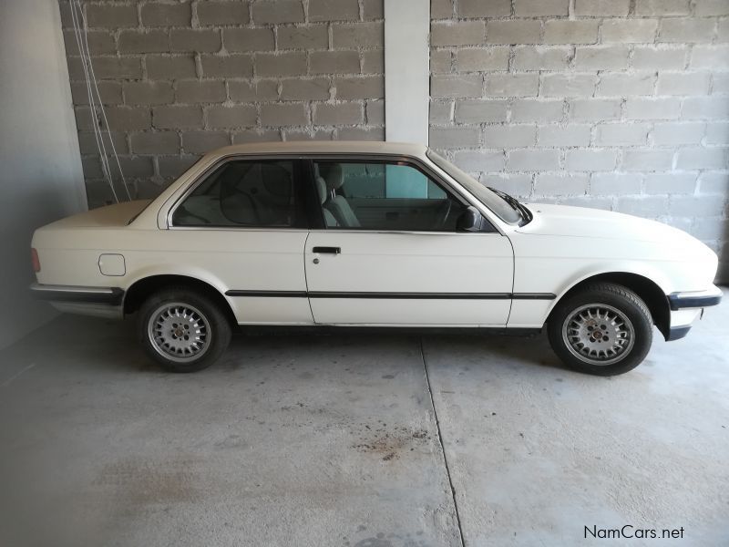 BMW 318i e30 in Namibia