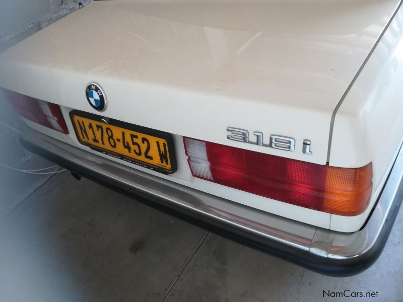 BMW 318i e30 in Namibia