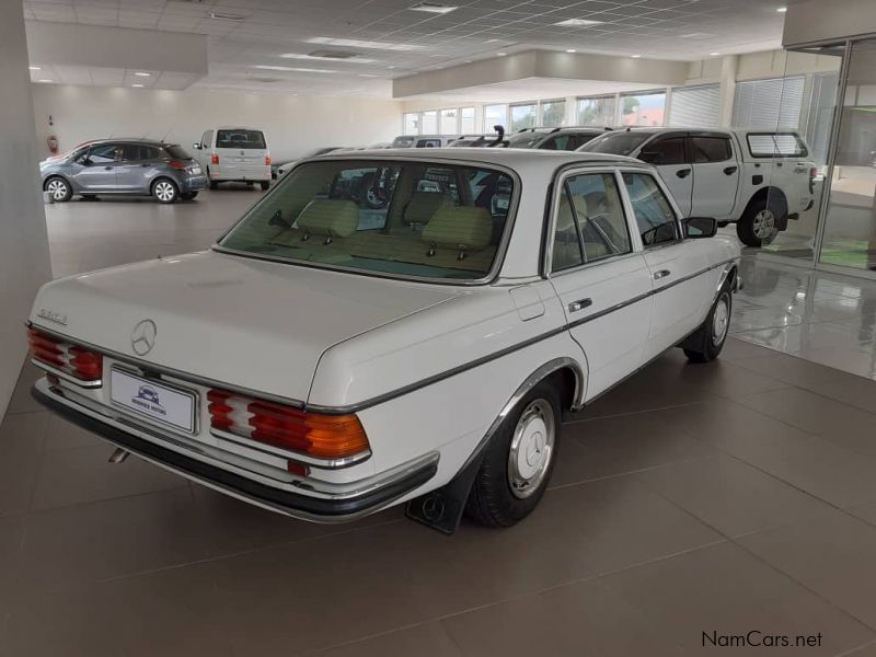 Mercedes-Benz 230E Manual in Namibia