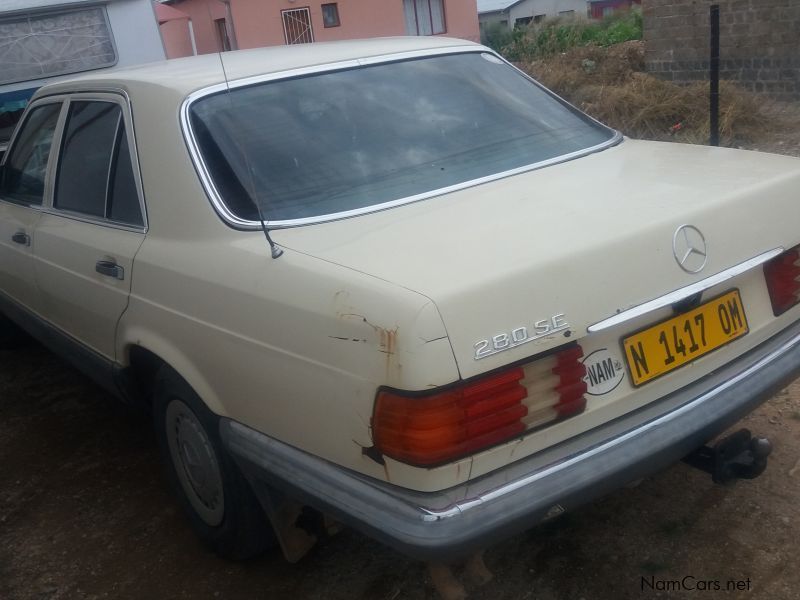 Mercedes-Benz 280SE in Namibia