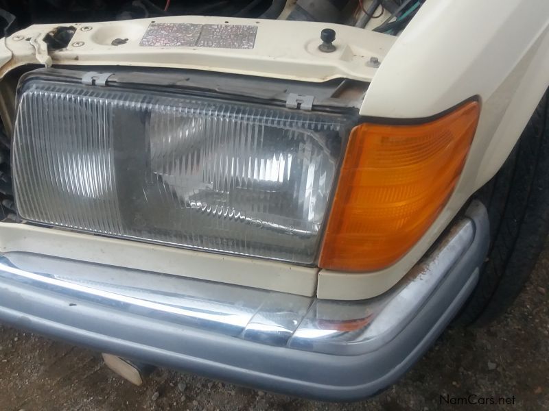 Mercedes-Benz 280SE in Namibia