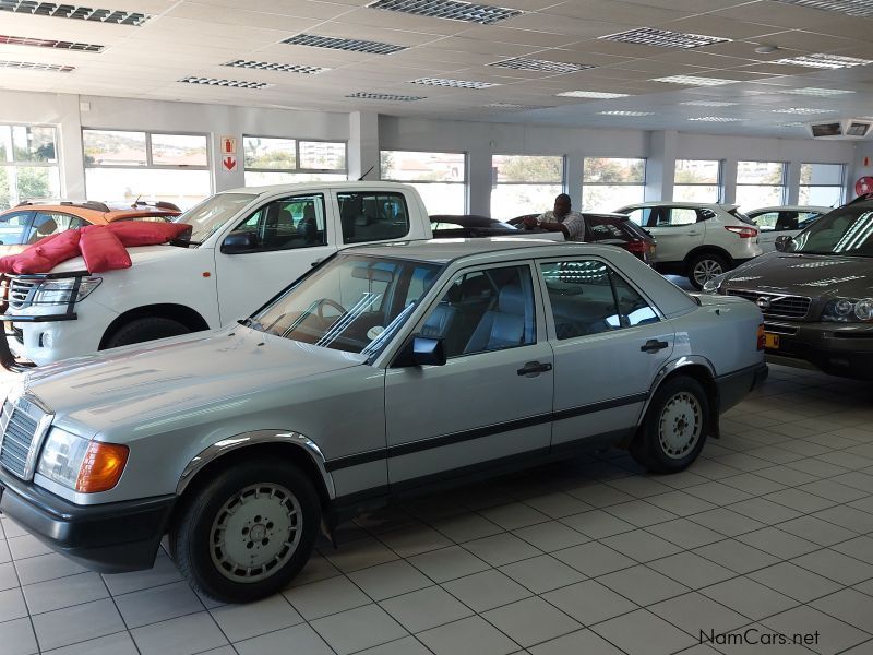 Mercedes-Benz E 260 in Namibia