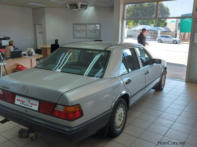 Mercedes-Benz E 260 in Namibia