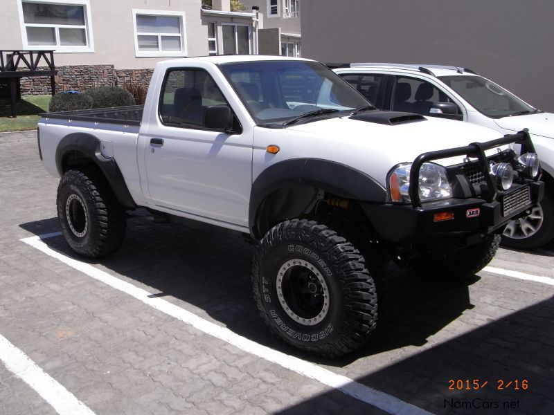 Nissan Build up Patrol Chassis Np300 V8 A/T 4x4. in Namibia