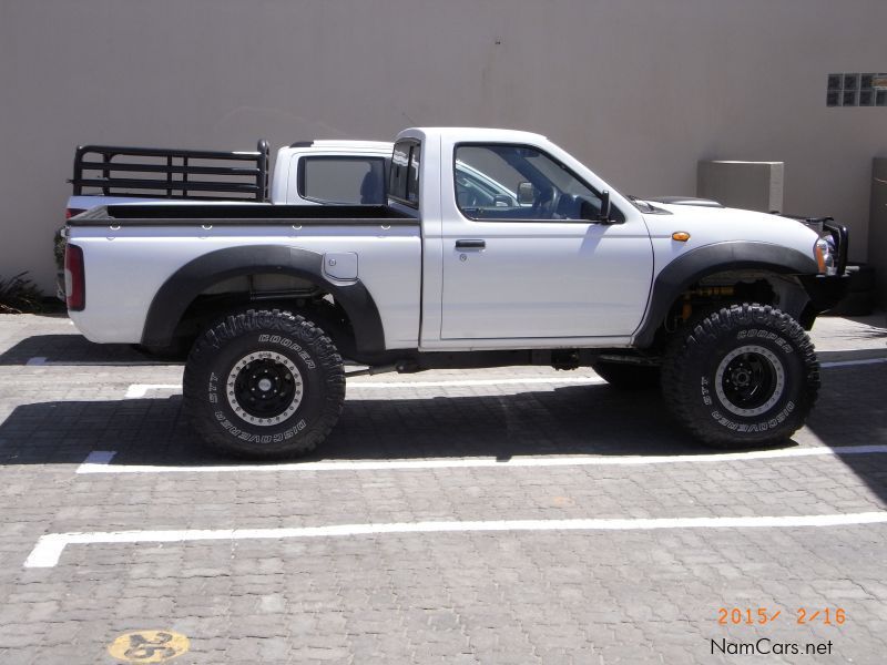 Nissan Build up Patrol Chassis Np300 V8 A/T 4x4. in Namibia