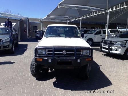 Toyota Hilux 2.2  4x4 D/C in Namibia
