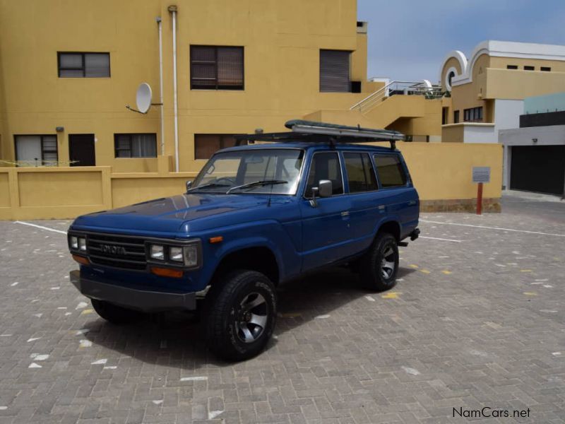 Toyota Land Cruiser 3.9 3F in Namibia