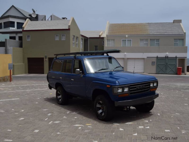 Toyota Land Cruiser 3.9 3F in Namibia