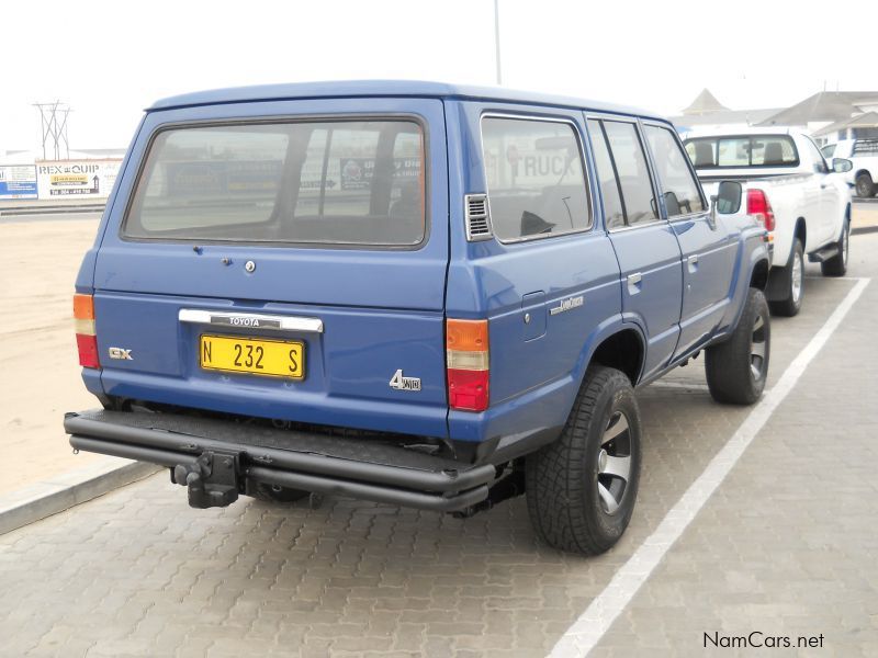 Toyota Land Cruiser 3.9 3F in Namibia