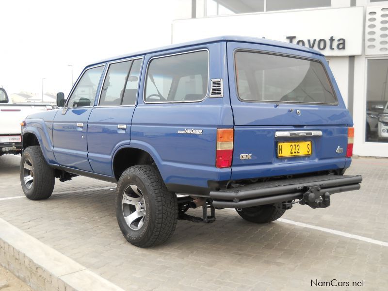 Toyota Land Cruiser 3.9 3F in Namibia