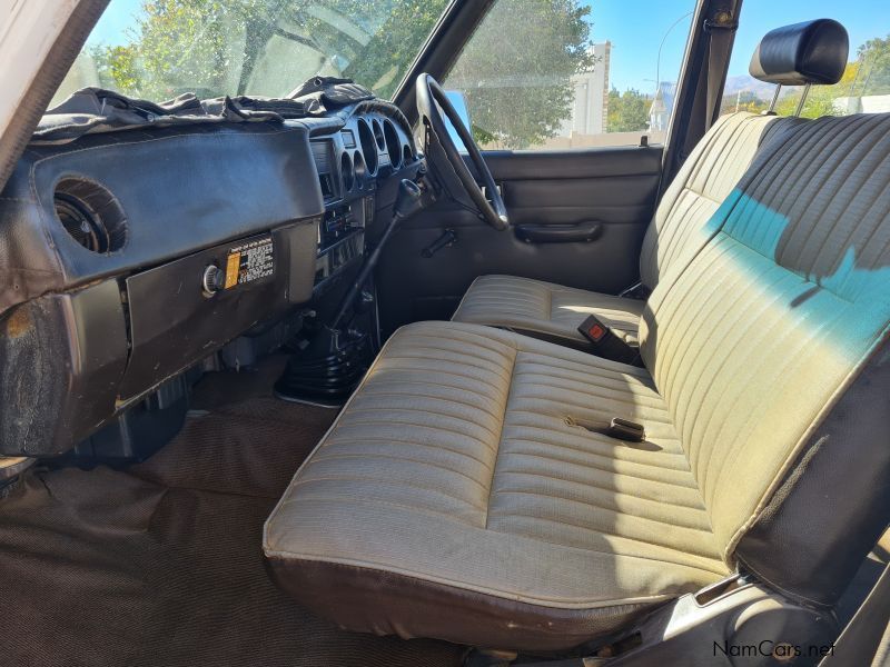 Toyota Land Cruiser FJ62 in Namibia