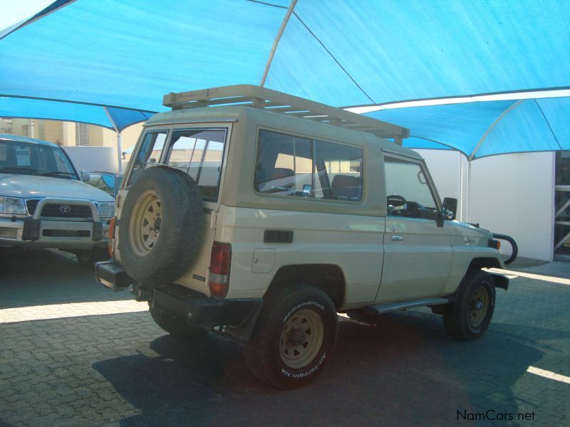 Toyota Land Cruiser 4.2  4x4 in Namibia