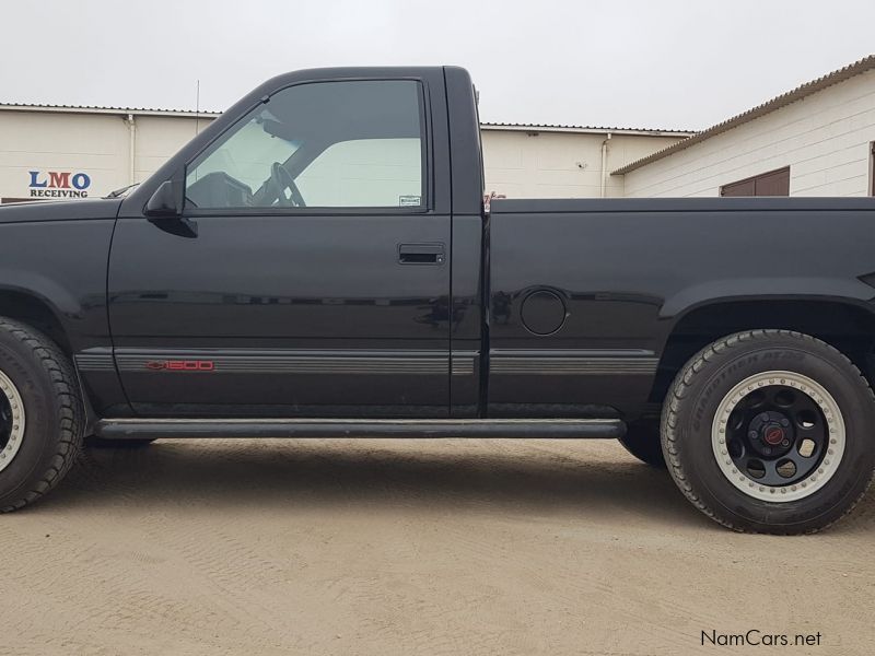 Chevrolet 1500 Pick-Up 454 ss V8 7.4L in Namibia