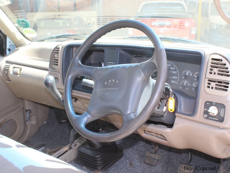 Chevrolet Chev 2500 5.7 V8 4x4 in Namibia