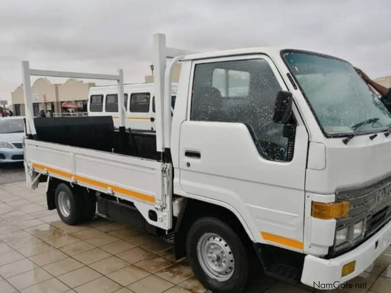 Toyota Dyna 4Y in Namibia