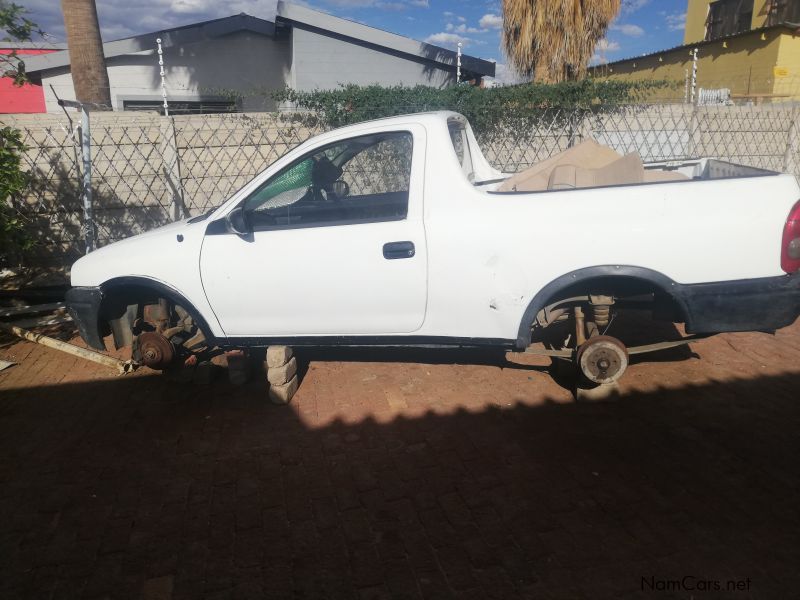 Opel 200 TFL 16 v in Namibia
